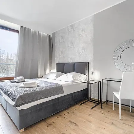 Exclusive - 2 Seperate Bedroom 5 Star ***** *